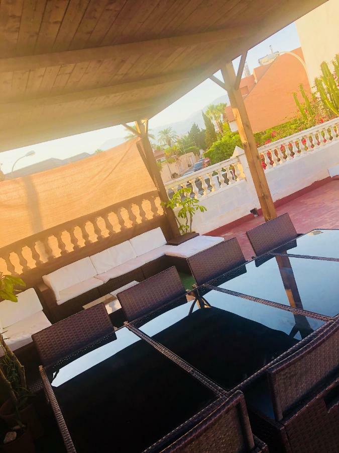 Gran Casa Con Terraza A 3 Min Playa Con Wifi - Rodeada De Servicios Roquetas de Mar Eksteriør billede