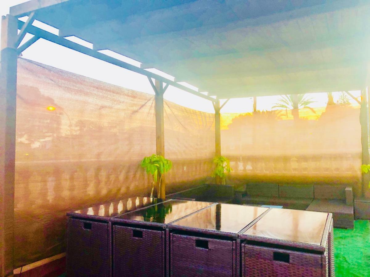 Gran Casa Con Terraza A 3 Min Playa Con Wifi - Rodeada De Servicios Roquetas de Mar Eksteriør billede