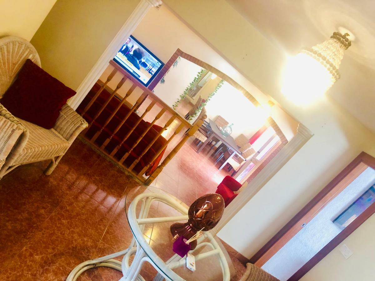Gran Casa Con Terraza A 3 Min Playa Con Wifi - Rodeada De Servicios Roquetas de Mar Eksteriør billede